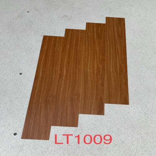 Sàn Nhựa giả gỗ 2mm không có keo - LT1009